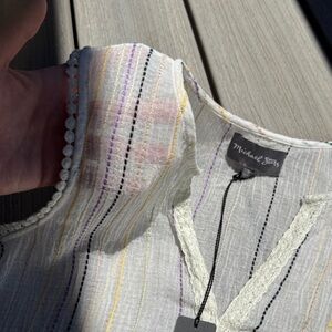 Sleeveless Cotton Embroidered Top!💕